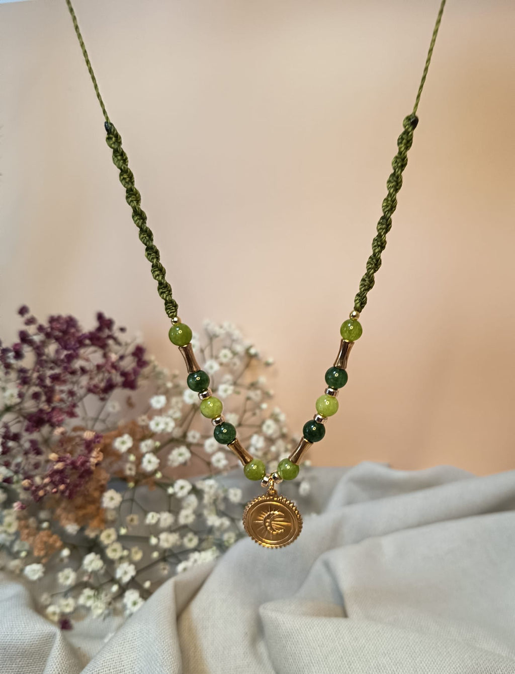Halskette / Choker mit Olivin